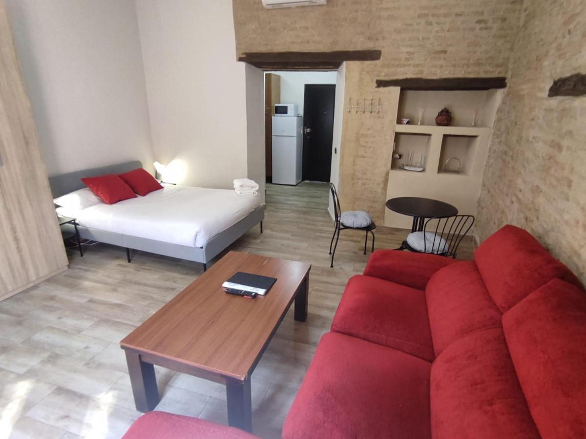 Almona Junto Al Rio - Kainga Homes Sevilla Kültér fotó
