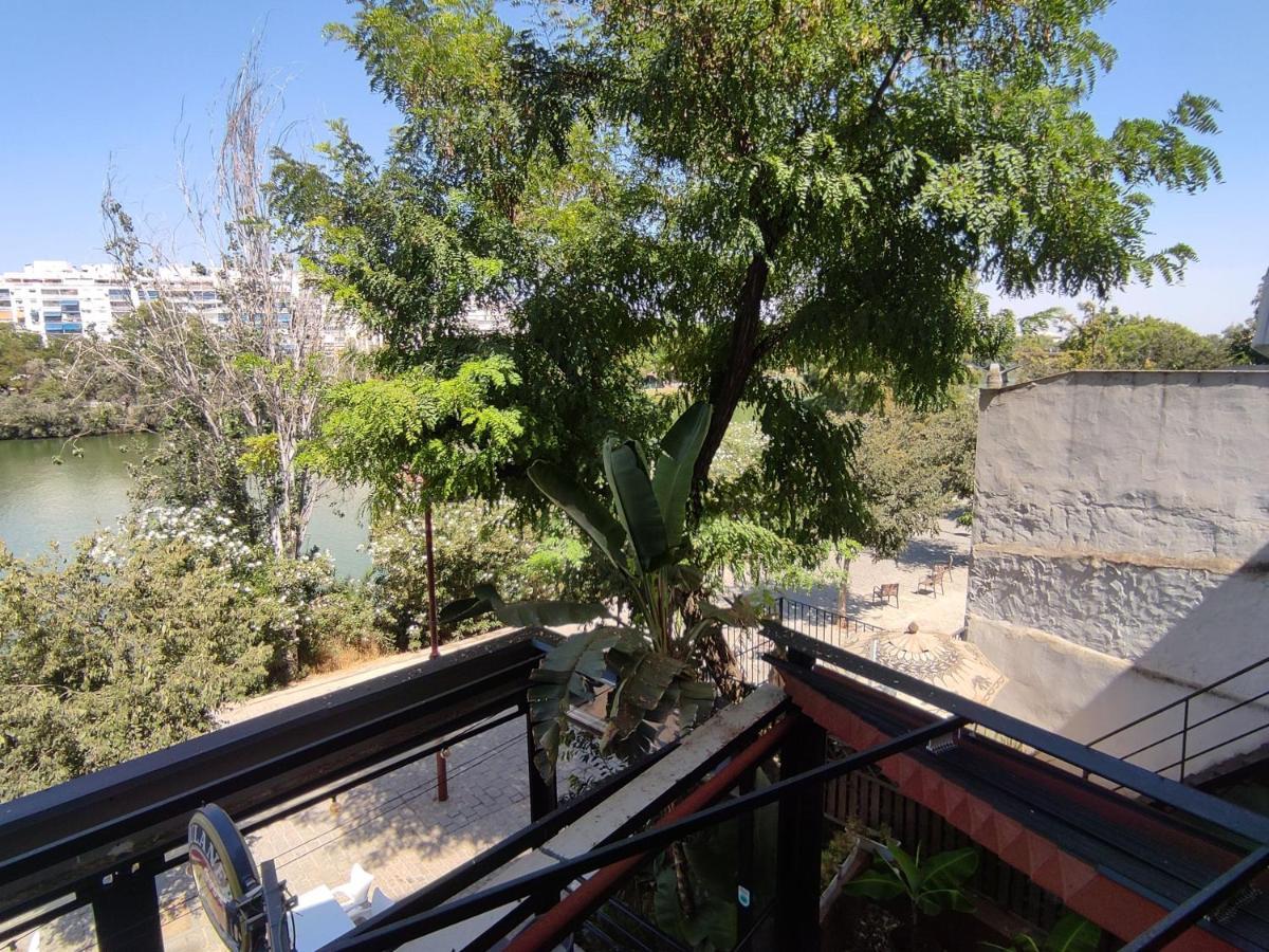 Almona Junto Al Rio - Kainga Homes Sevilla Kültér fotó